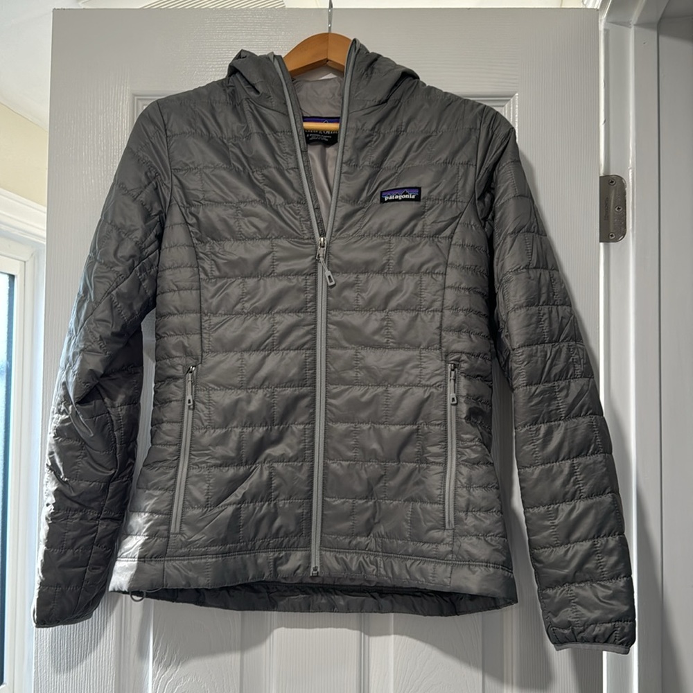 New Patagonia Nano Puff Hoody Grey Small
